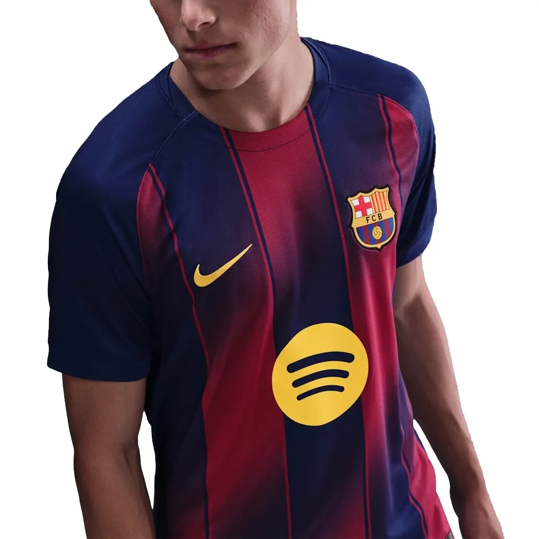 Vista lateral da camisa masculina Nike FC Barcelona 2025 mostrando detalhes do escudo tecido